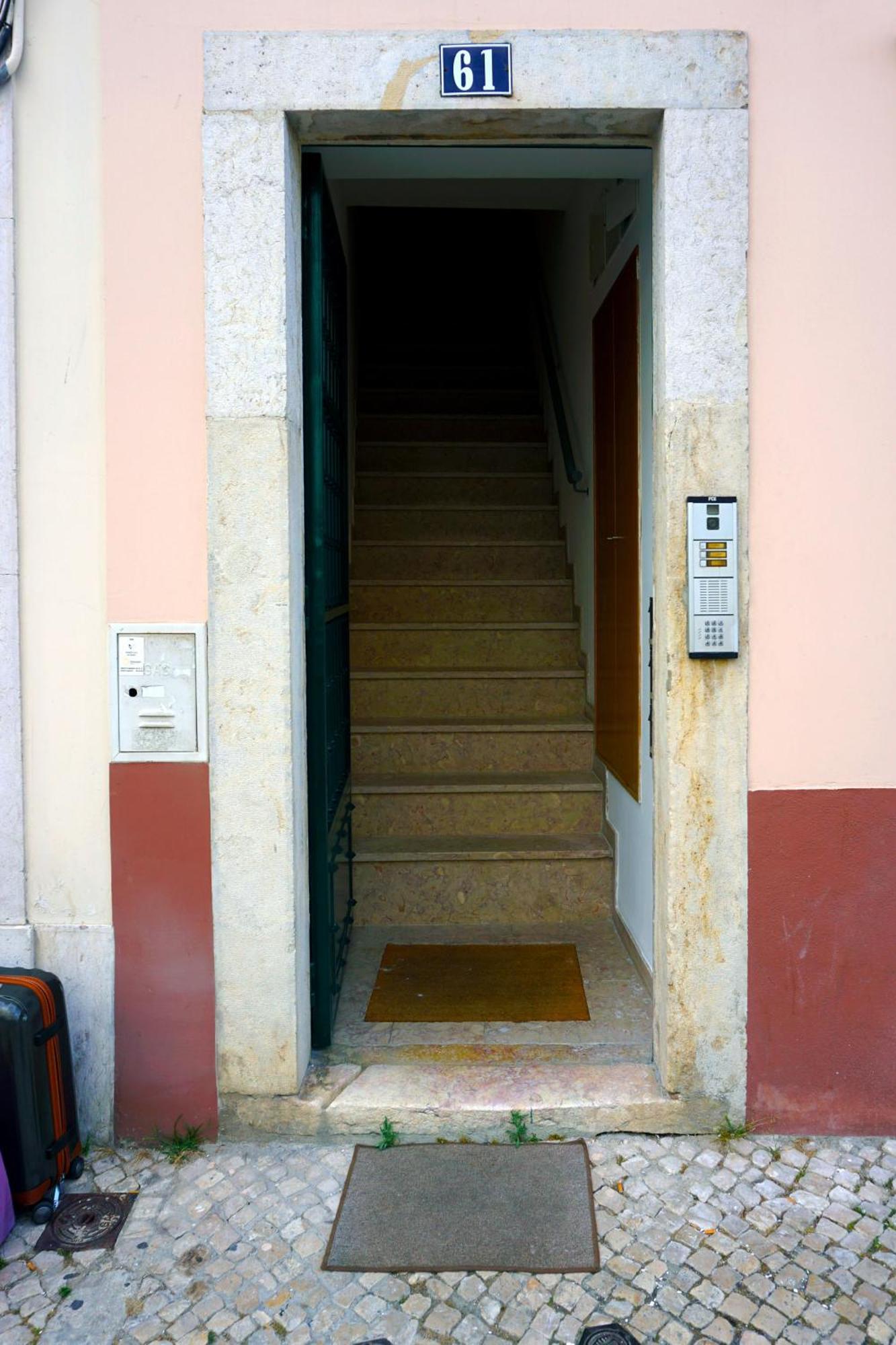 Sonel Investe Anjos Boutique Apartments By Get Your Stay Лиссабон Экстерьер фото